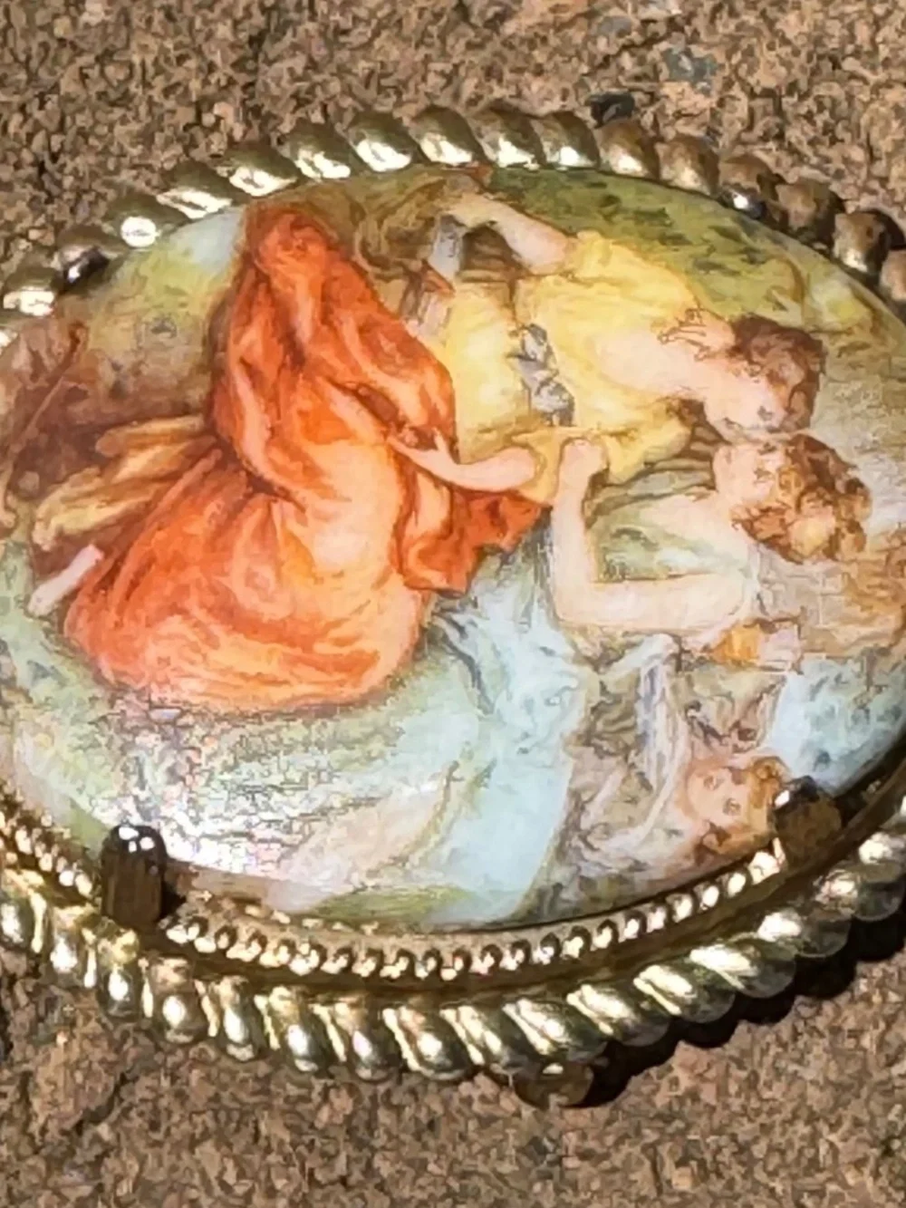 Victorian Ladies Oval Brooch - 2